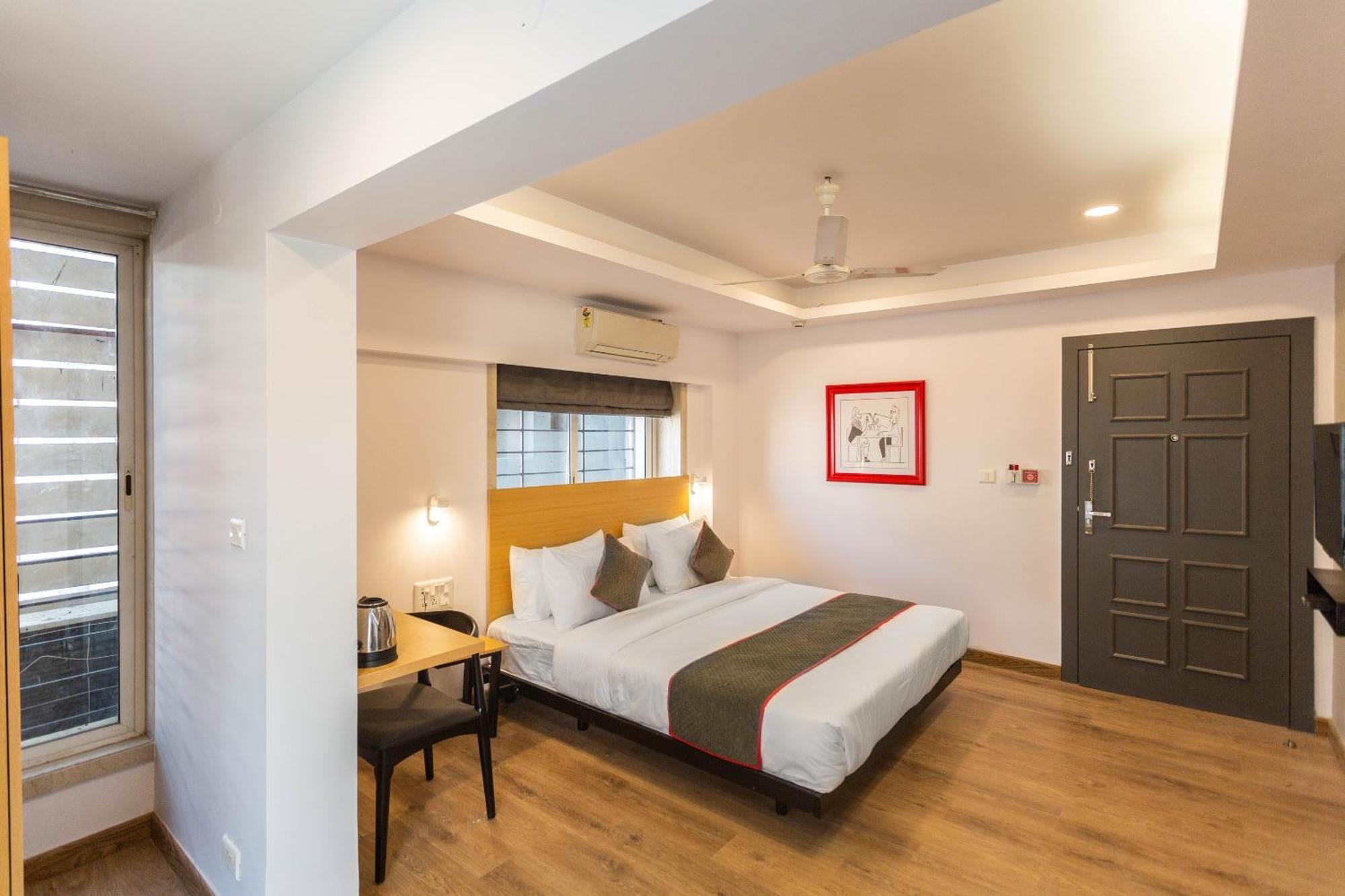 Super Townhouse Habitat New Town Rooms & Party Spaces Calcutta Buitenkant foto