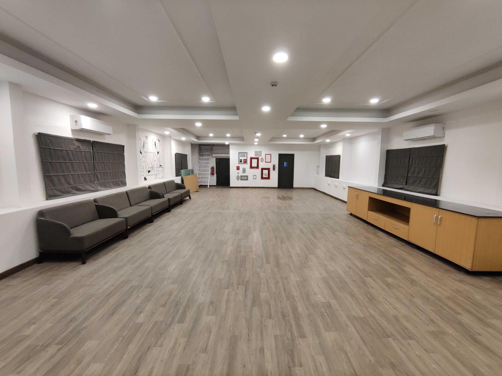 Super Townhouse Habitat New Town Rooms & Party Spaces Calcutta Buitenkant foto